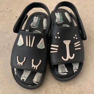 Mini Melissa size 11